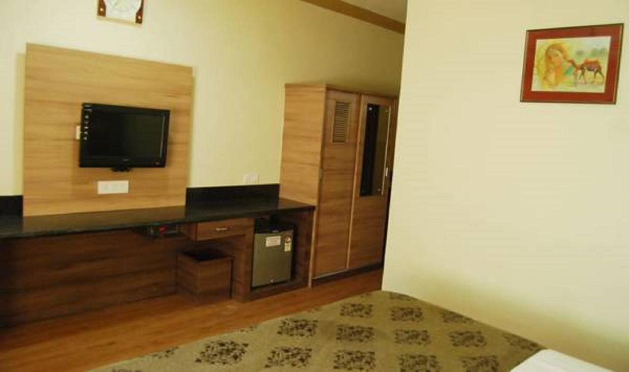 Hotel Savera Palace 卜山 外观 照片